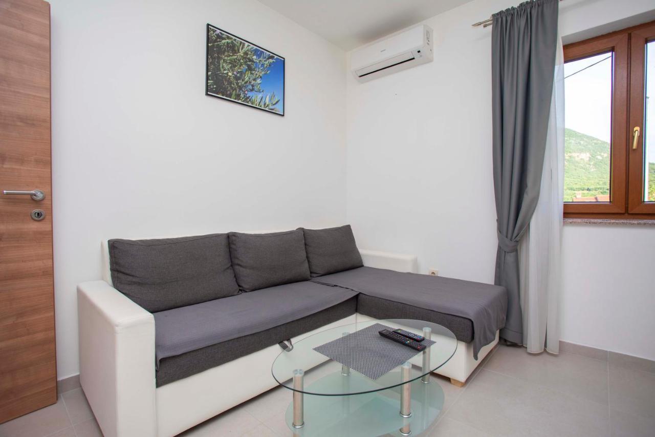 Apartmani Marica Plomin Ngoại thất bức ảnh