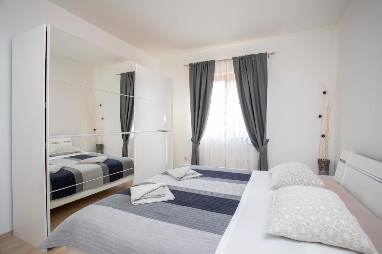 Apartmani Marica Plomin Ngoại thất bức ảnh