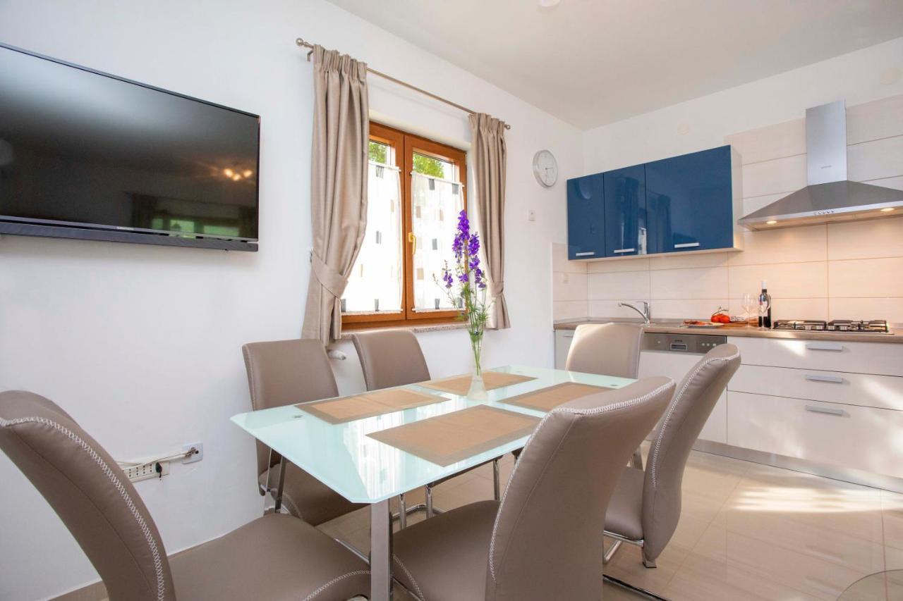 Apartmani Marica Plomin Ngoại thất bức ảnh